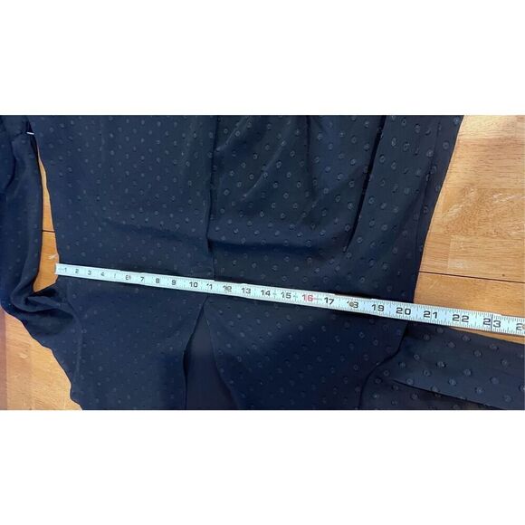 Club Monaco Black Silk Blouse Tiny Polka Dots Womens SZ XS - Picture 9 of 9